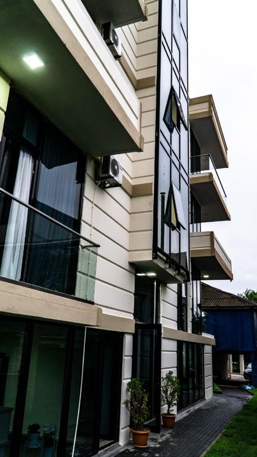 New House Kobuleti Ξενοδοχείο Εξωτερικό φωτογραφία